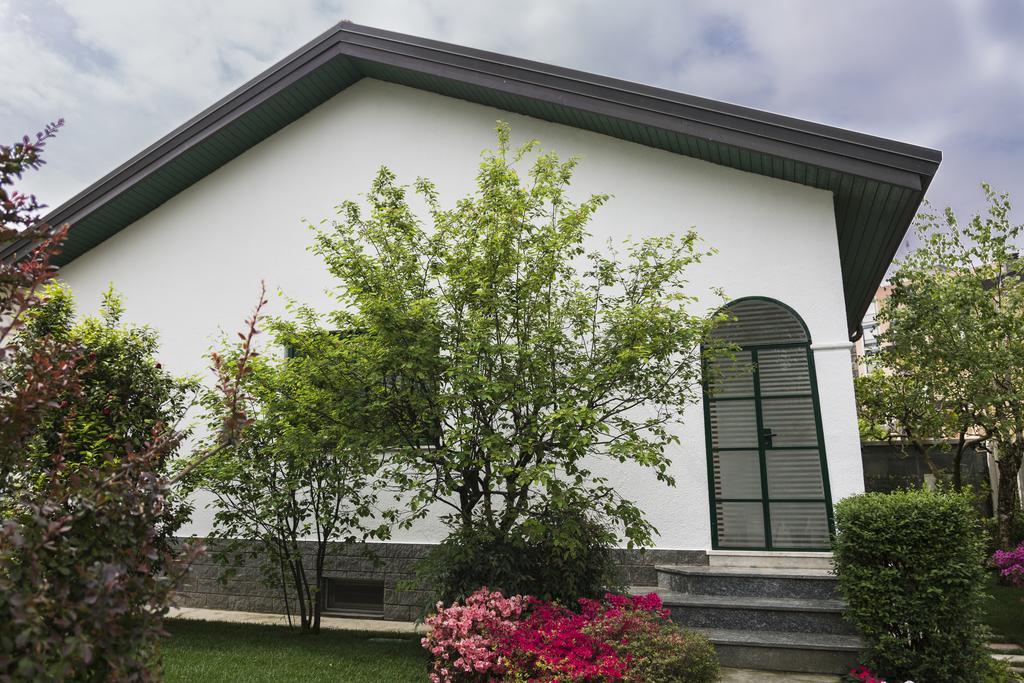 ホテル Il Giardino Di Fiorina ノヴァーテ・ミラネーゼ エクステリア 写真